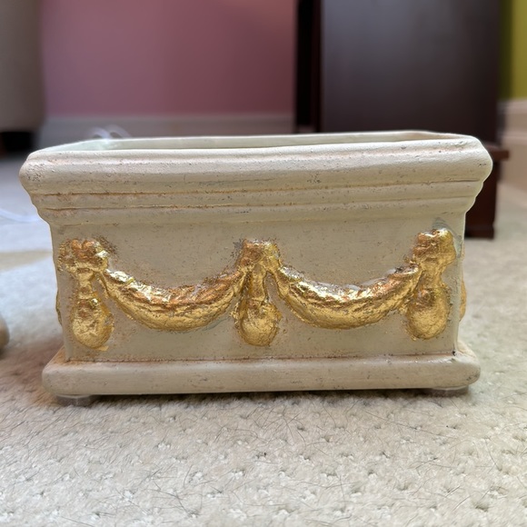 Beautiful Gold Foil Ceramic Planters - Picture 3 of 6
